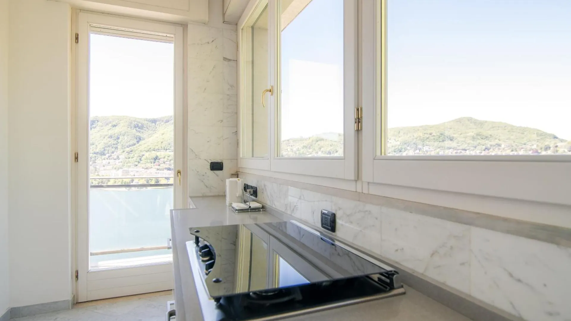 Heavenly Views On Lake Como - Terrace & Hot Tub Italien