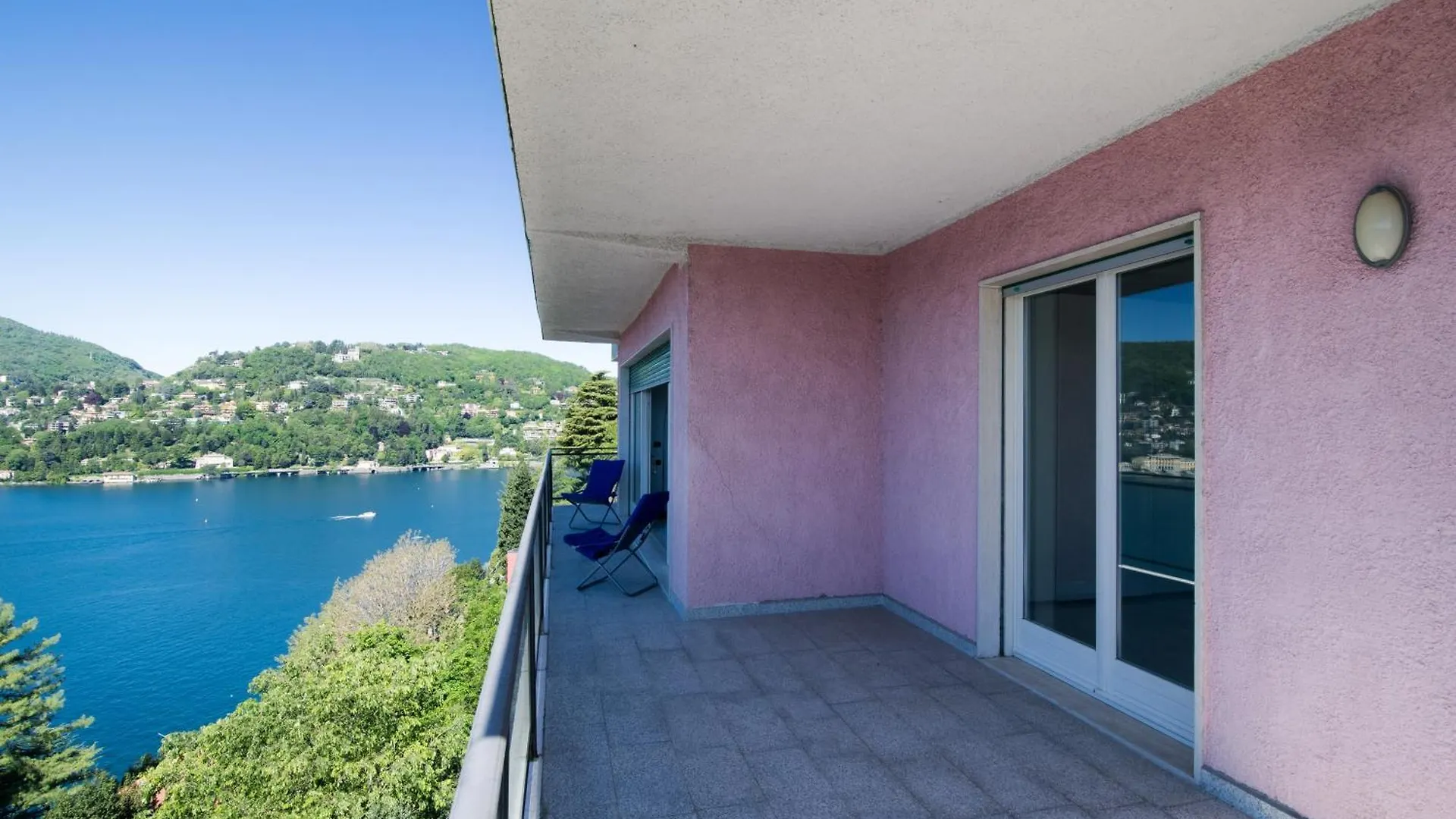 Heavenly Views On Lake Como - Terrace & Hot Tub 0*,  Italien
