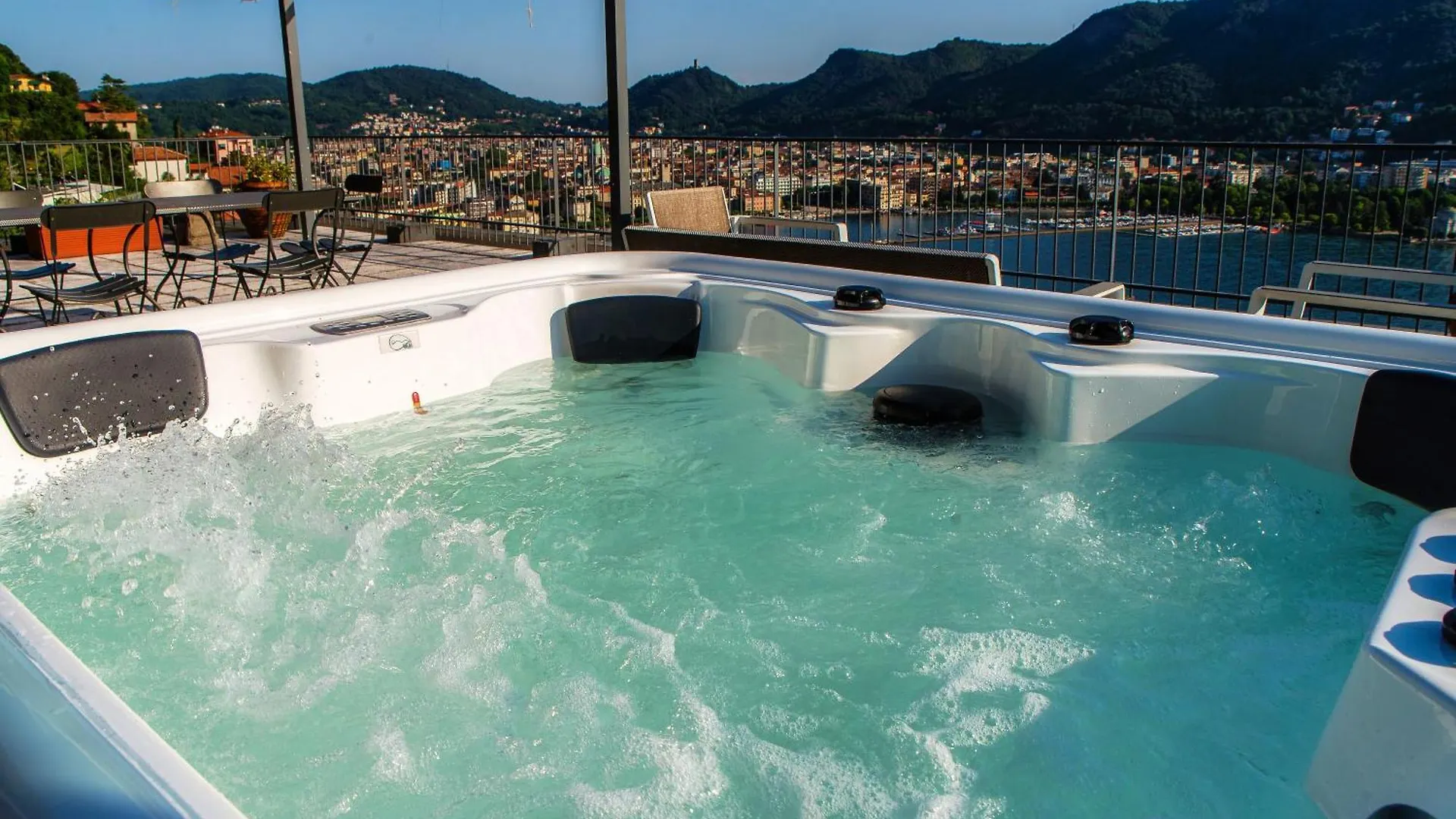 Heavenly Views On Lake Como - Terrace & Hot Tub 0*,
