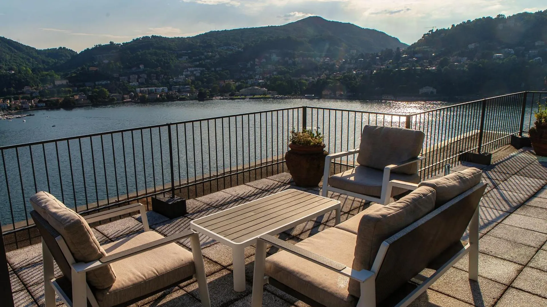 Lägenhet Heavenly Views On Lake Como - Terrace & Hot Tub Italien