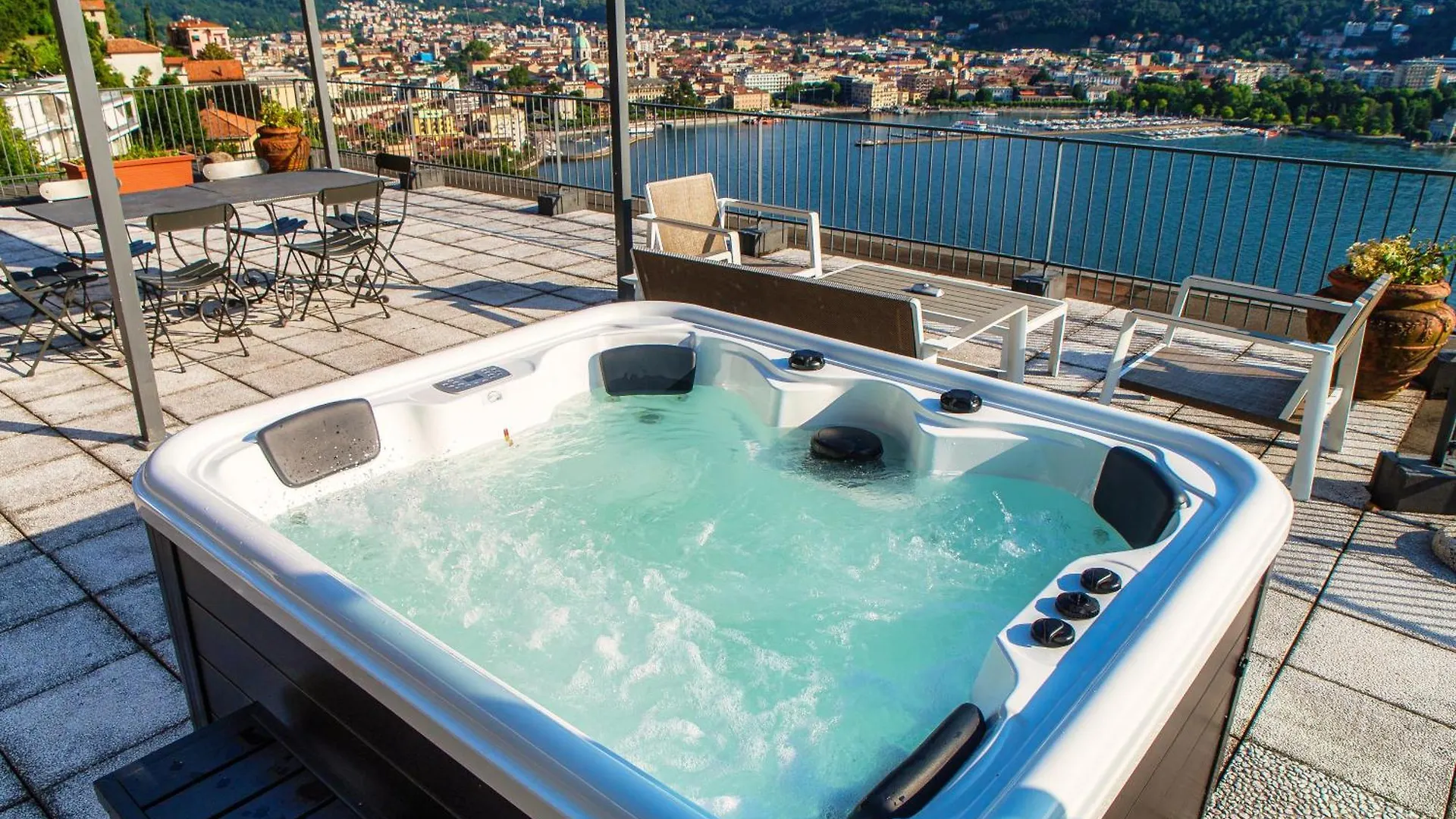 Heavenly Views On Lake Como - Terrace & Hot Tub